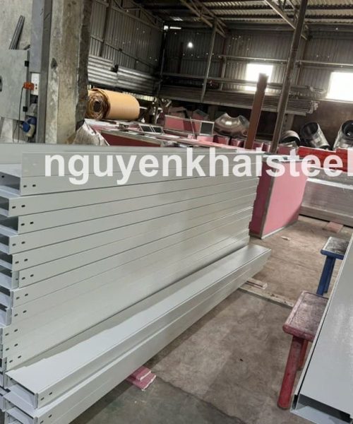 Máng cáp sơn tĩnh điện