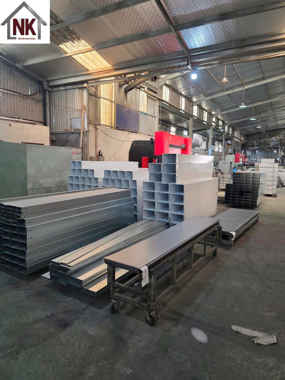 Giá Máng Cáp 300x100 Tại Bình Thuận 2026